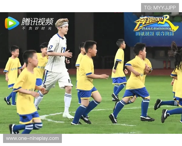 跑男节目中踢足球的球星是谁 他在节目中的表现如何